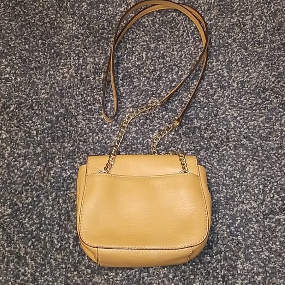 Authentic Michael Kors Purse with chain/leather strap - Picture 2 of 5